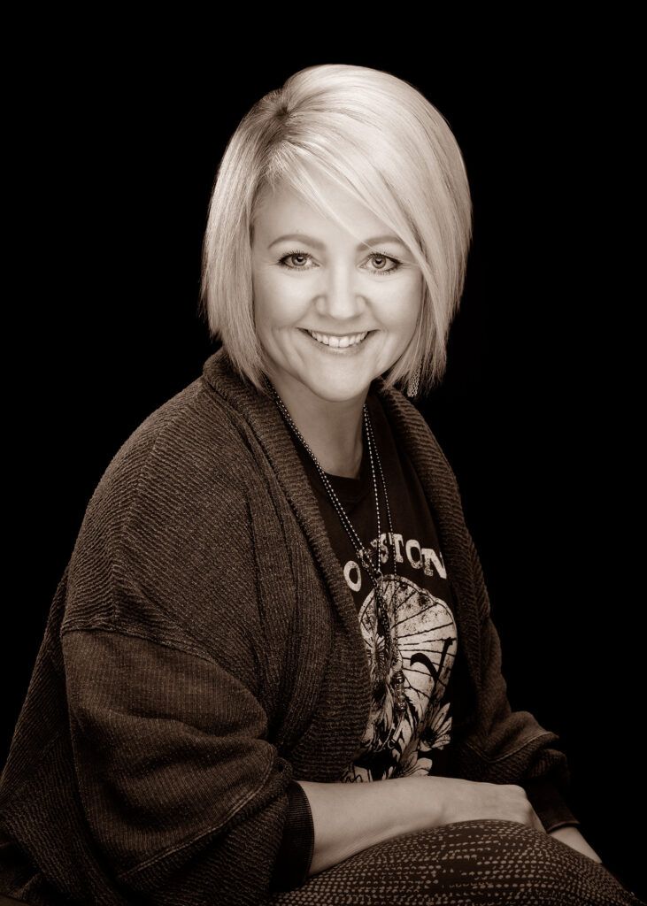 Kelly_Zimmerman_2023_professional headshot